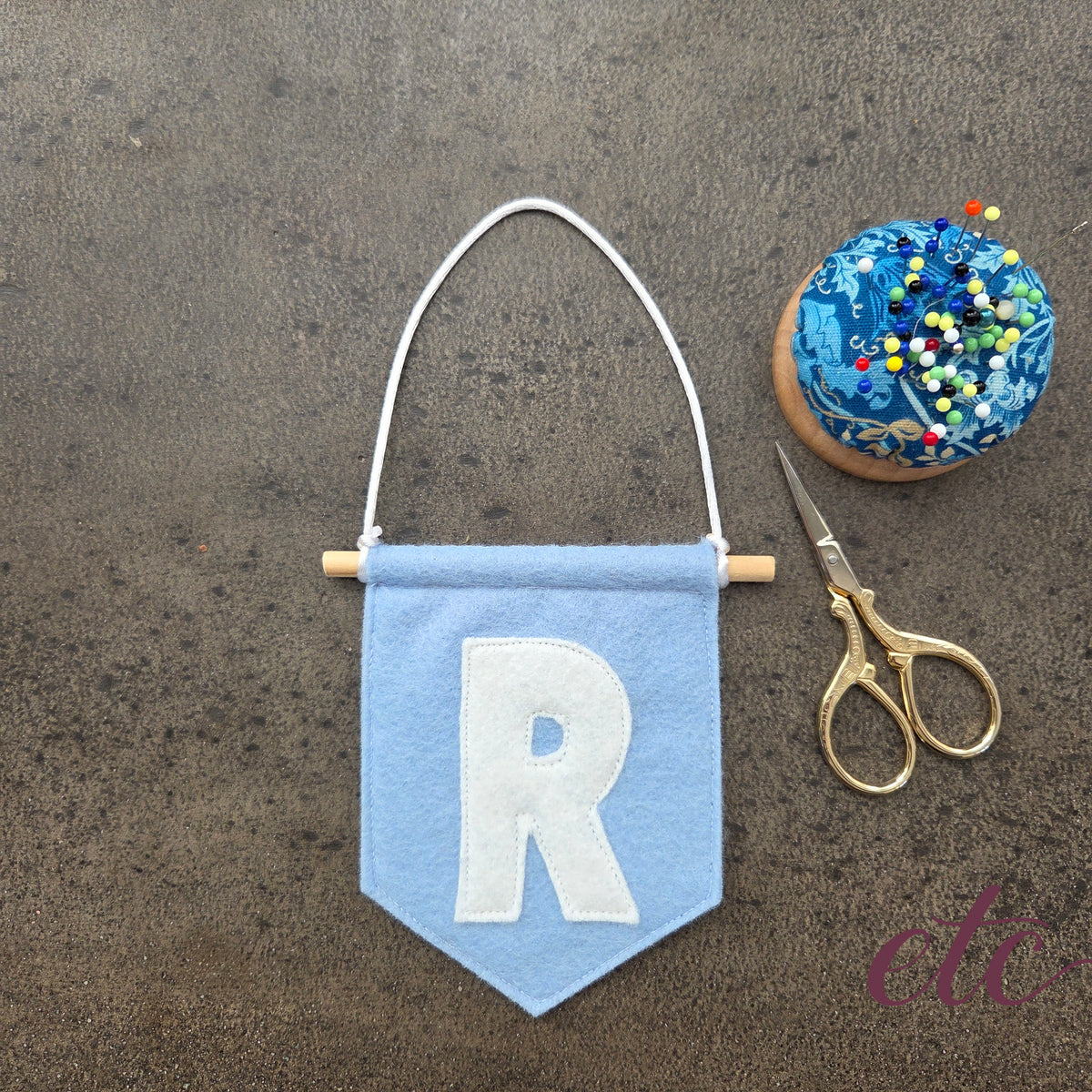 Personalised Felt Banner Single Letter – Small Pointed Flag